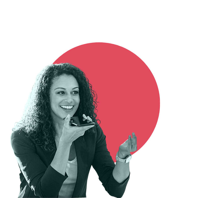 femme souriante telephone relation client